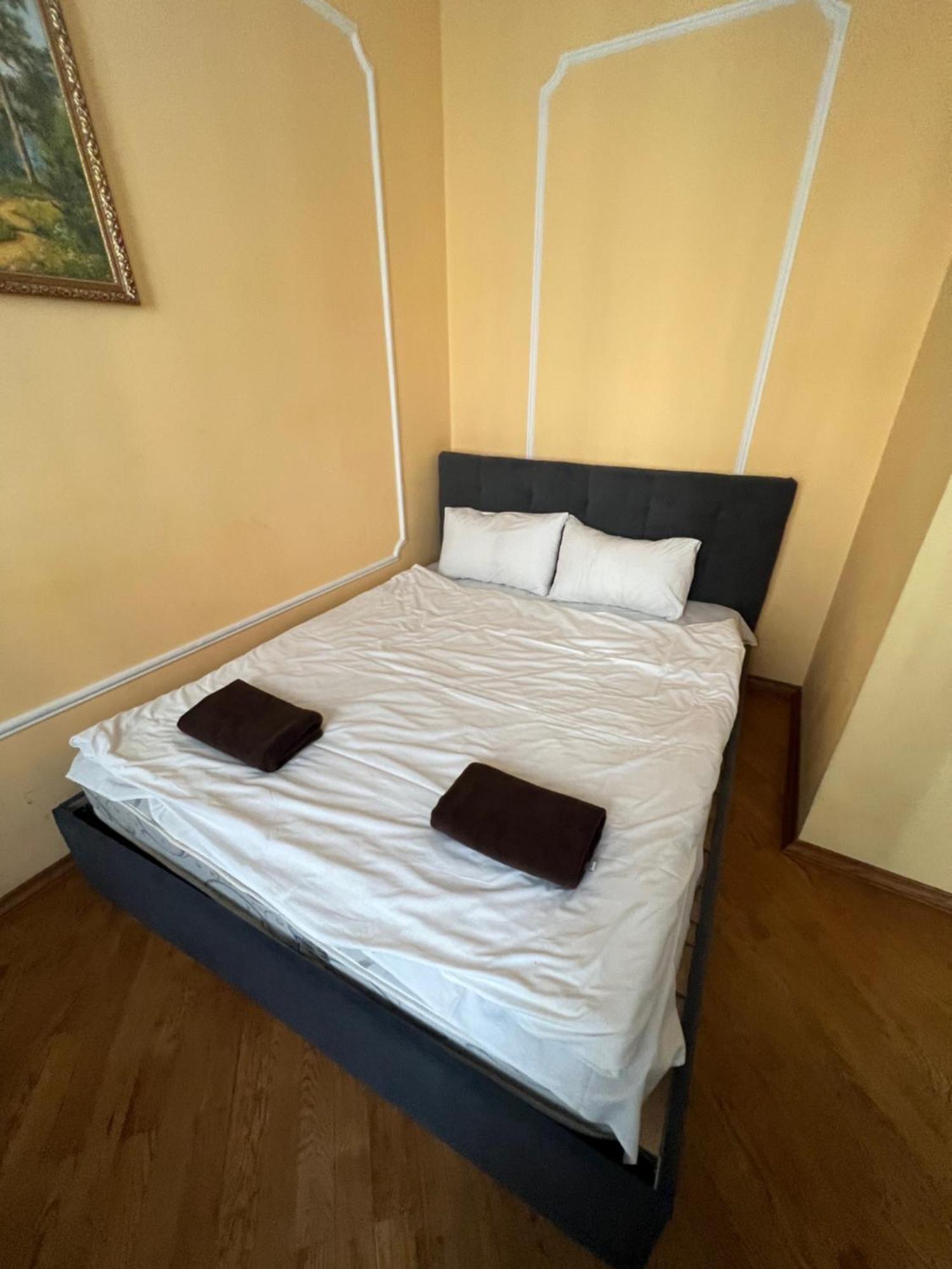 Central House Lviv Kültér fotó
